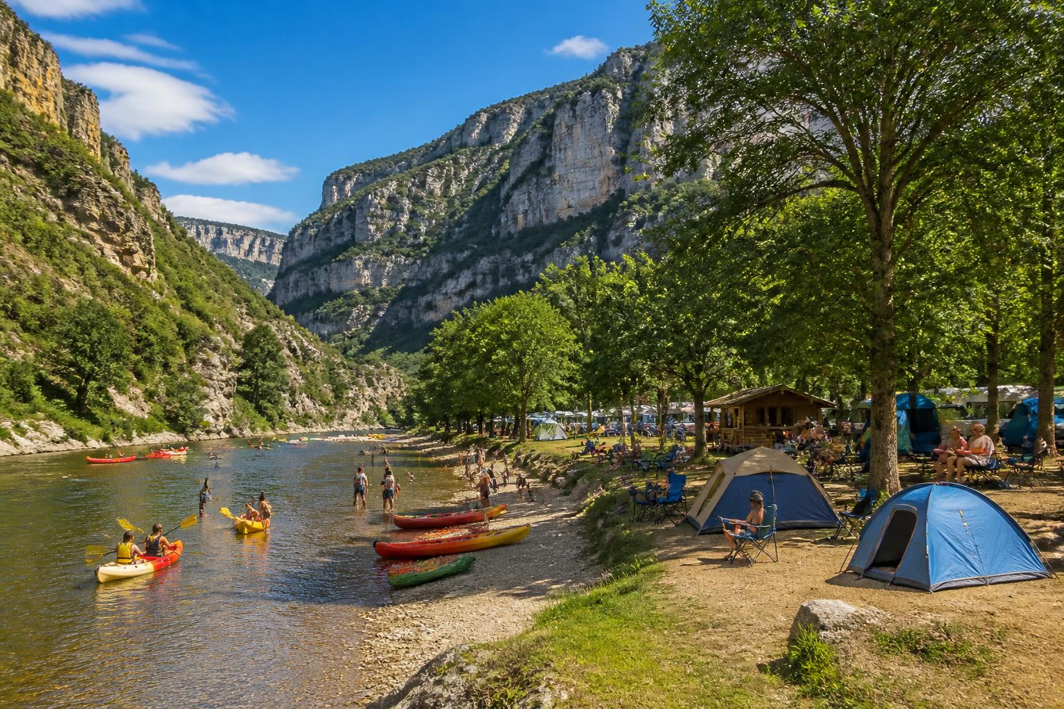 découvrez les meilleurs campings des gorges du tarn pour un séjour inoubliable au bord de la rivière, alliant nature, confort et aventure.