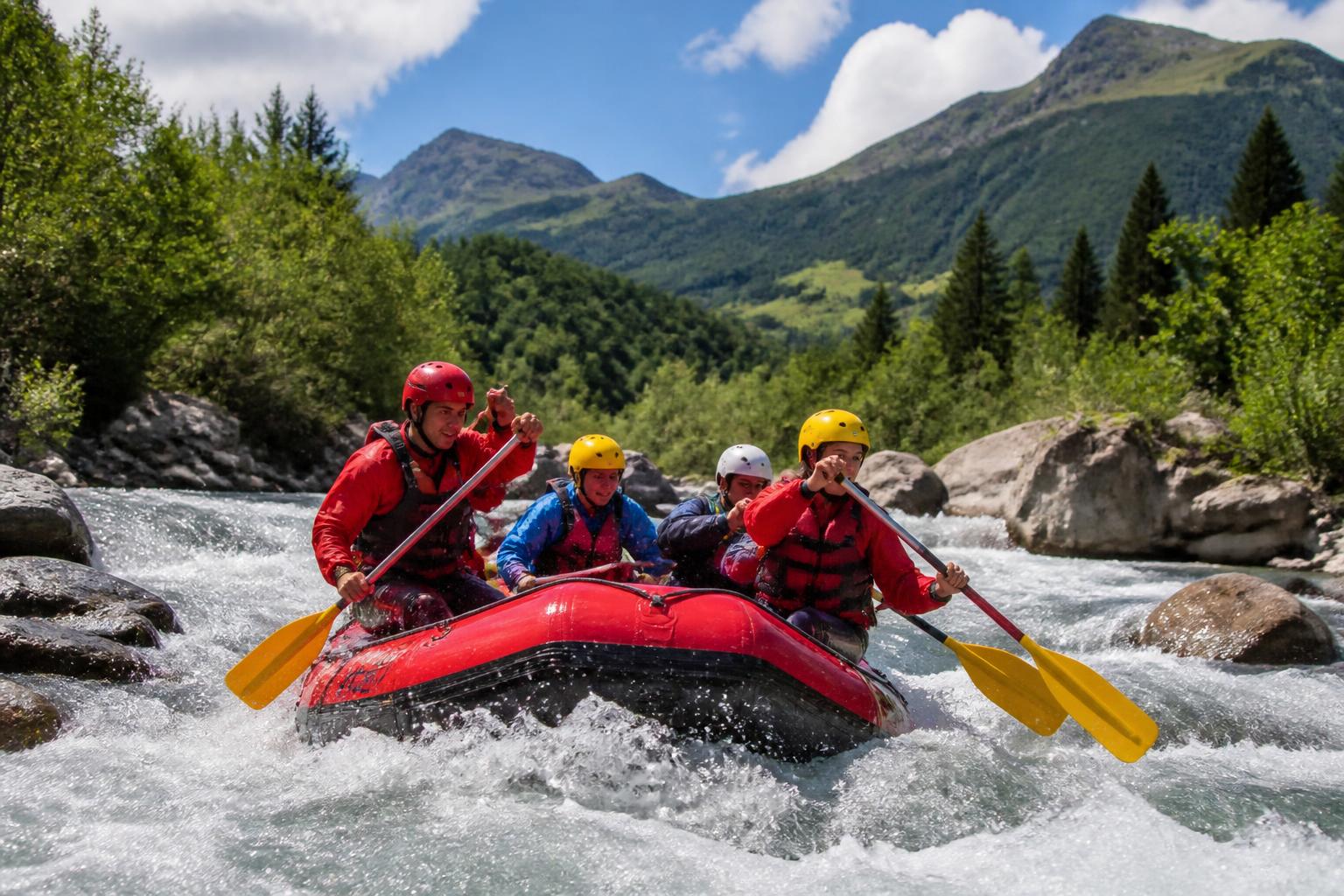 découvrez les meilleures rivières des pyrénées pour une expérience de rafting inoubliable. aventurez-vous au cœur des paysages magnifiques et vivez des sensations fortes garanties.