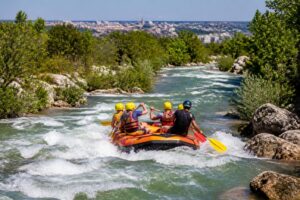 découvrez les meilleures rivières pour le rafting près de montpellier et profitez d'aventures inoubliables en pleine nature accessibles facilement depuis la ville.